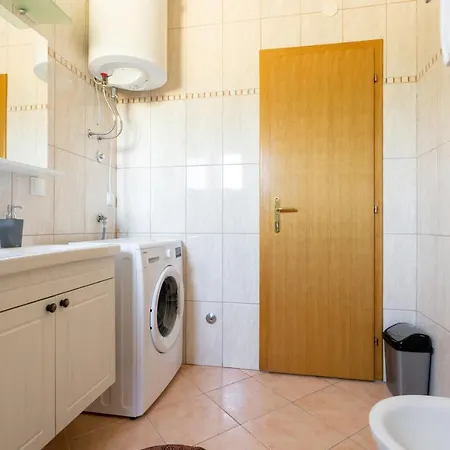 Apartament Demo Malinska