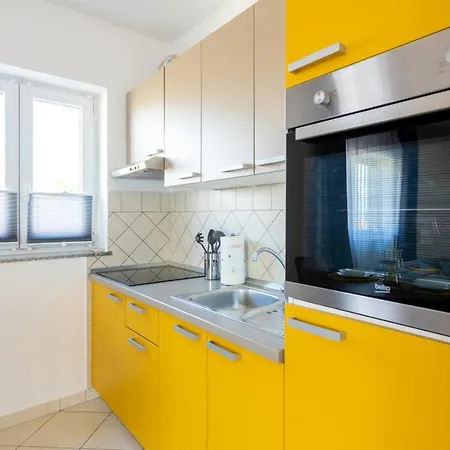 Apartament Demo Malinska