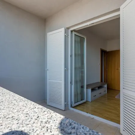 Demo Apartment *